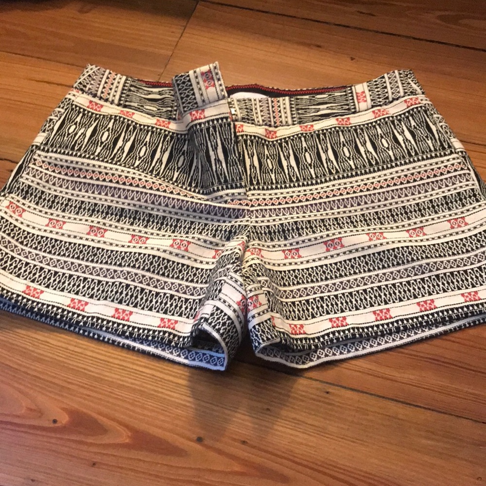 Dalia sz 12 detailed shorts
